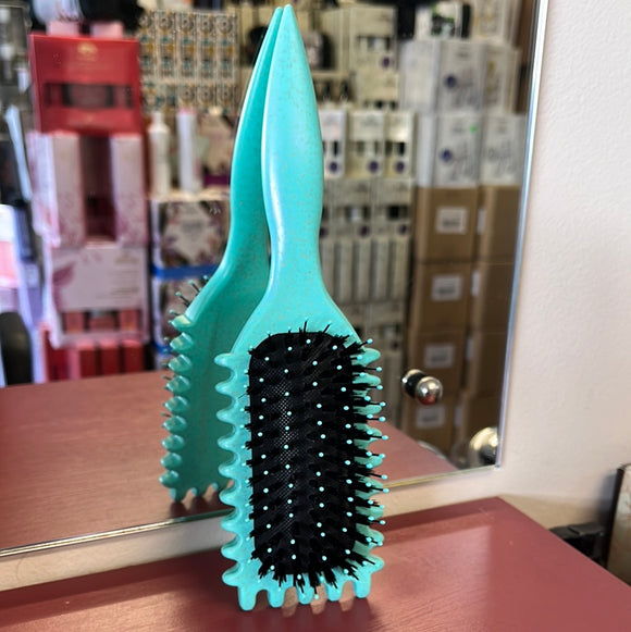Curly Hair Brush Styling