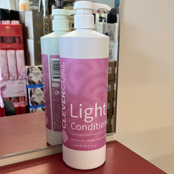 Clever Curl Light Conditioner litre with a pump