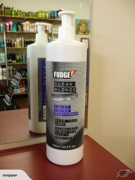 FUDGE CLEAN BLONDE VIOLET BLONDE CONDITIONER LITRE WITH A PUMP - – Hair & Tanning